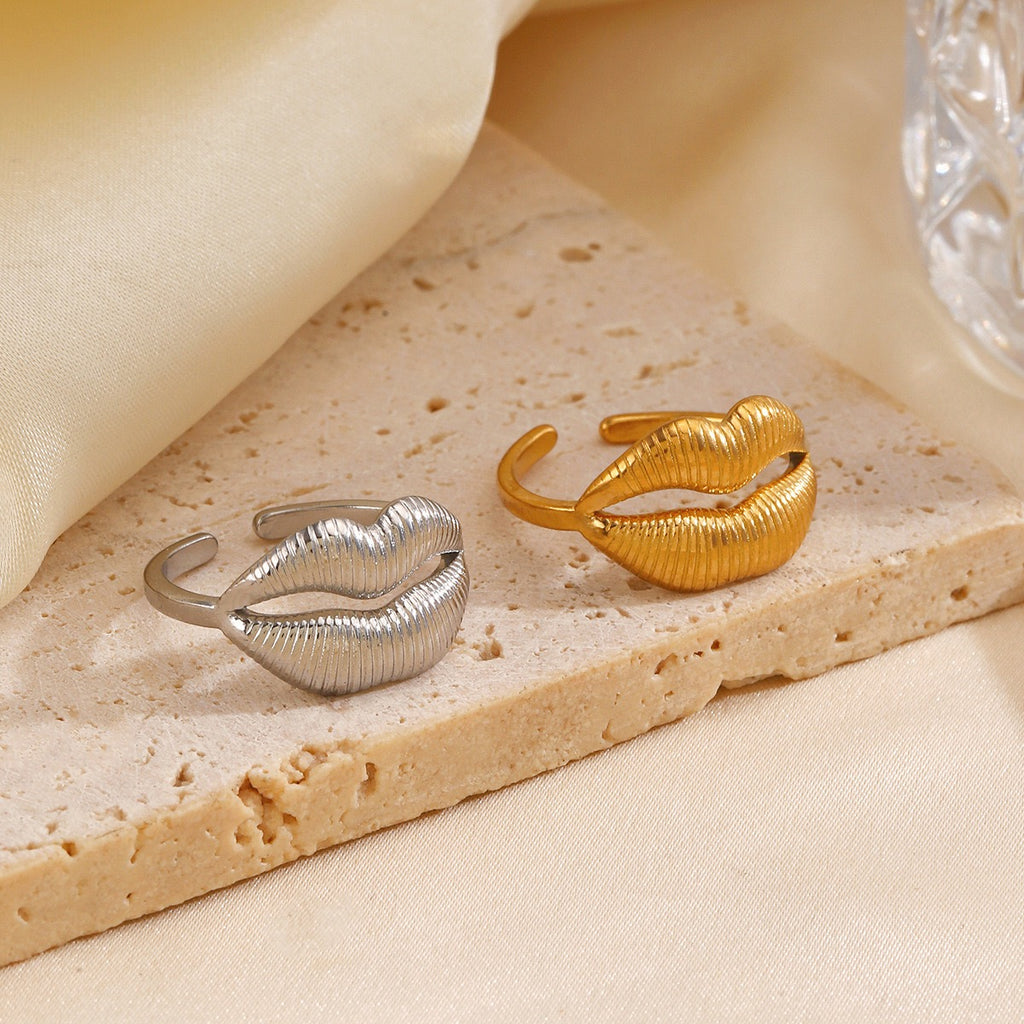 Sexy Lip design Staines steel water resistant tarnish free adjustable size rings