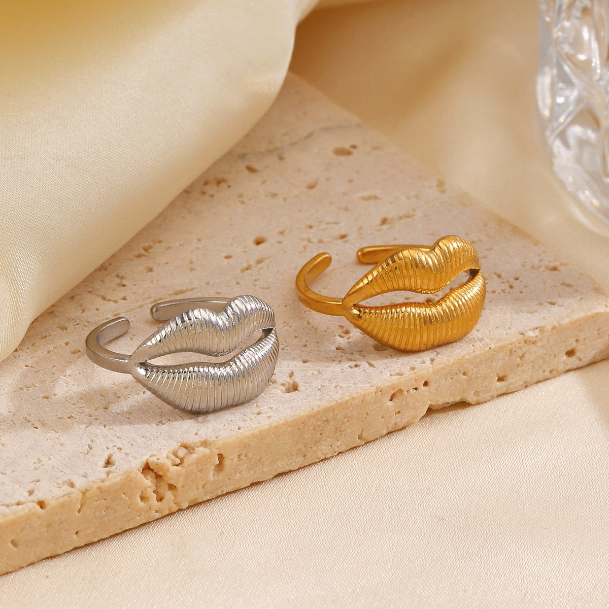 Sexy Lip design Staines steel water resistant tarnish free adjustable size rings