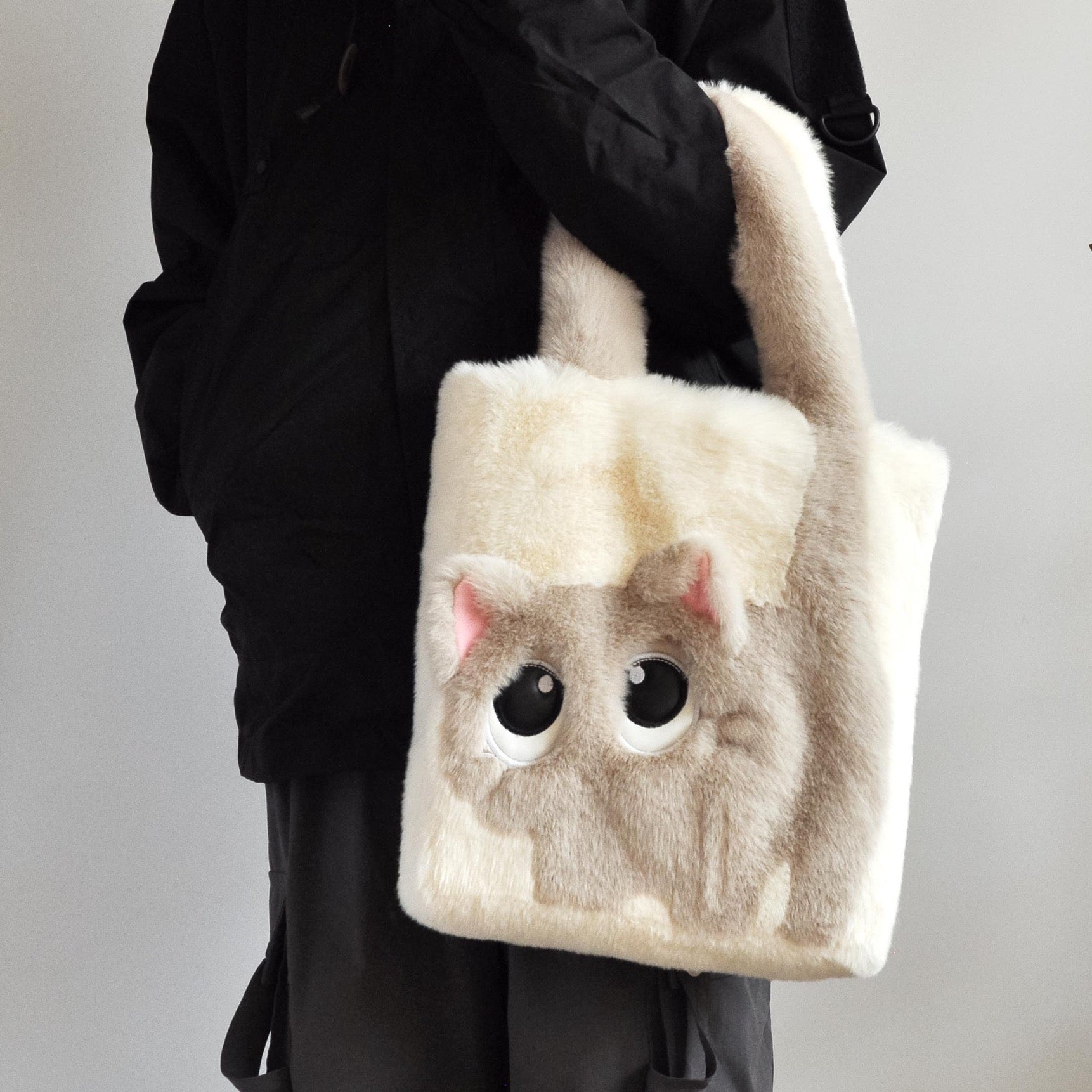 Cat high quality fluffy carrying bag 57*30cm