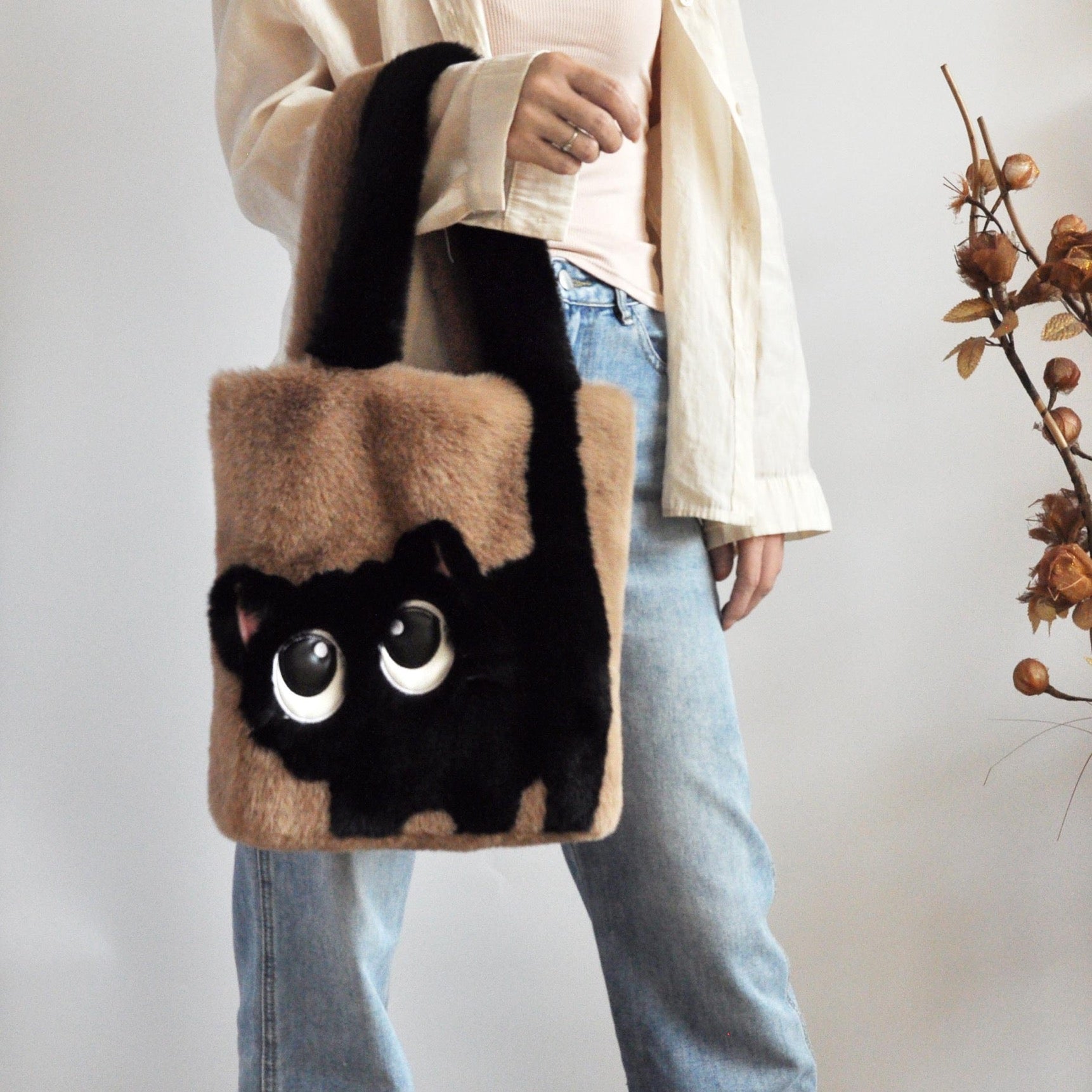 Cat high quality fluffy carrying bag 57*30cm
