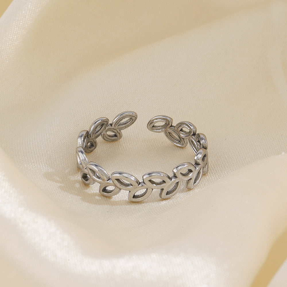 Leaf design stainless steel tarnish fee adjustable size ring