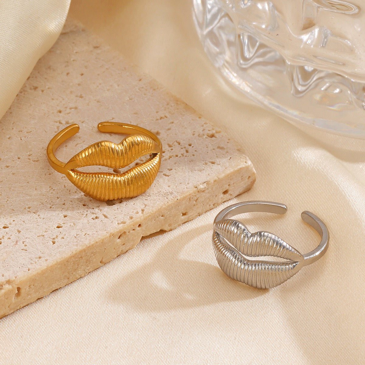 Sexy Lip design Staines steel water resistant tarnish free adjustable size rings