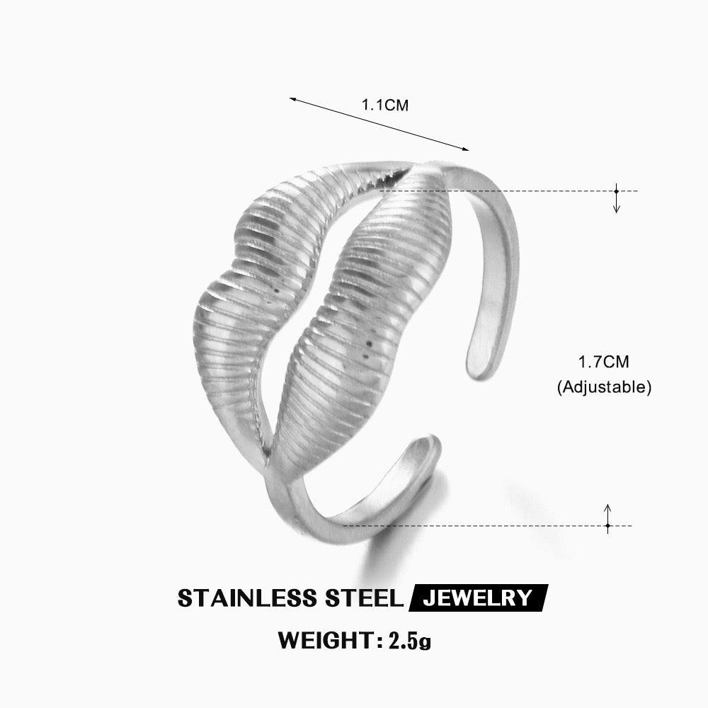 Sexy Lip design Staines steel water resistant tarnish free adjustable size rings