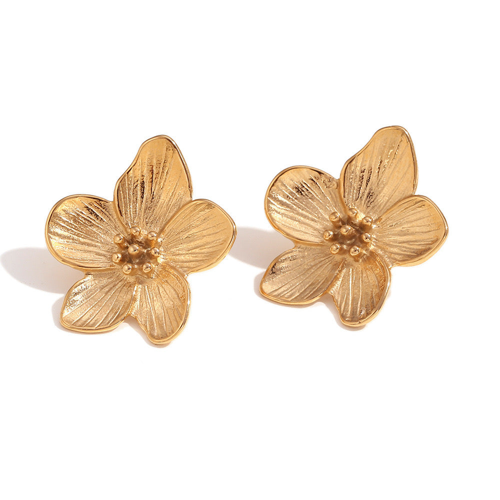 Small Five-petaled flower design Fine polishing stainless steel tarnish free studs earrings